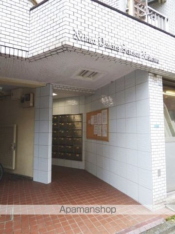 日興パレセゾン中野の玄関写真