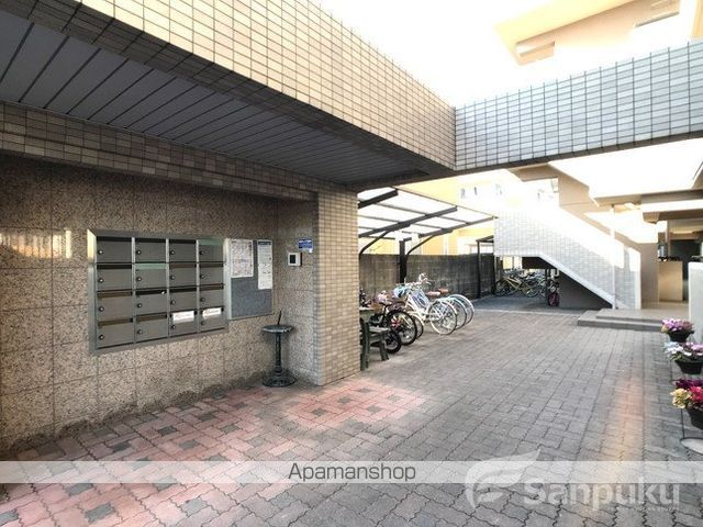 スカール今村の玄関写真