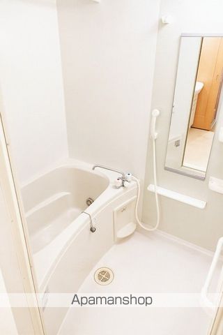 メゾン コリーヌIIIの内装写真