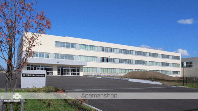 detached 北海道千歳市勇舞５丁目6-18

地図を見る