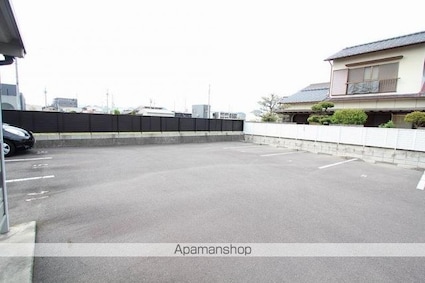 フォブール西公園[2LDK/59.06m2]の駐車場