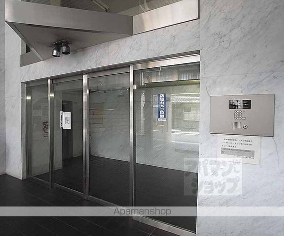 DETOMー1四条大宮IIの玄関写真