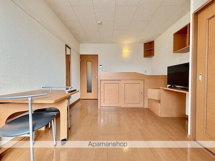 レオパレスコートフェリーク[1K/23.18m2]のリビング・居間1