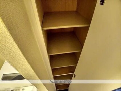 レオパレスＭＡＮＡＭＩ[1K/20.28m2]の玄関