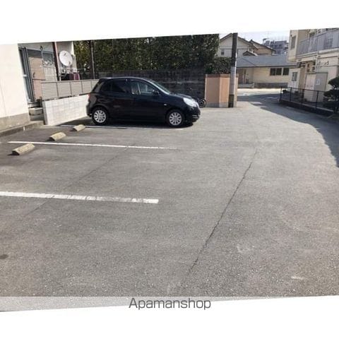 レジデンス街道の外観写真