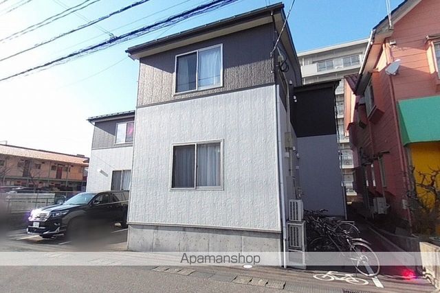 サプラス・2の外観写真