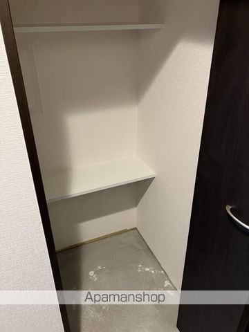 EL COCO 六ツ角の内装写真