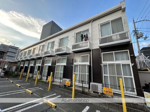 レオパレスOPTIM髙月の外観写真