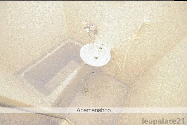 レオパレスシェルフィード山越の内装写真