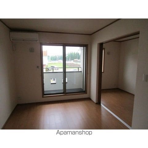 クレストVIIの内装写真