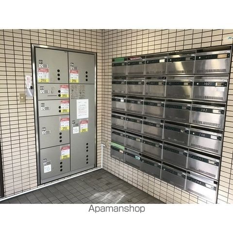 フレクション光が丘の玄関写真