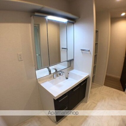 プラウ２３[2LDK/61.75m2]の洗面所