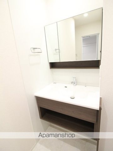 ラコルト板付の内装写真