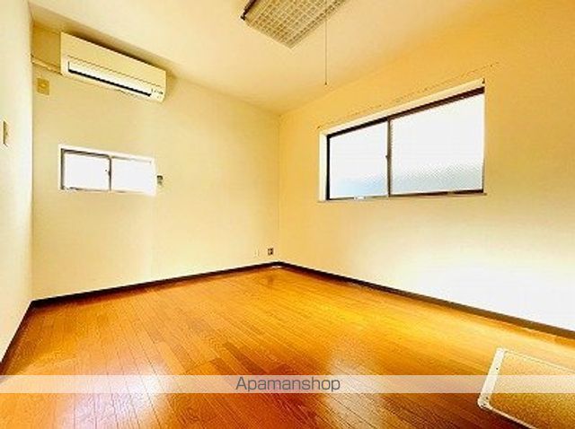 かげたマンションの内装写真