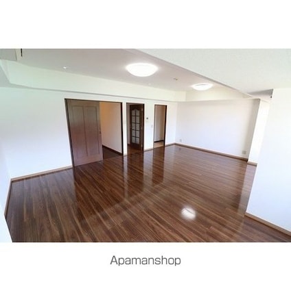 アーバンコート市ヶ谷[2LDK/93.2m2]のリビング・居間
