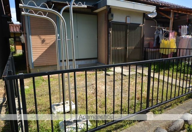 郷内吉川貸家 東棟の内装写真