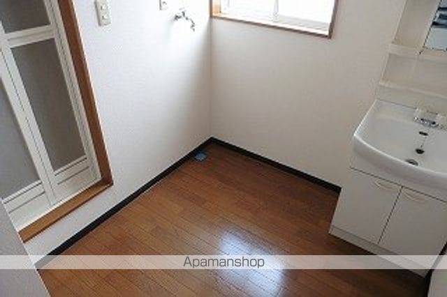 富山地鉄本線 越中荏原駅 徒歩1分 2階建 築22年の内装写真