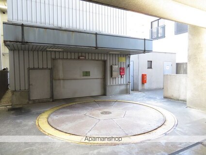 宮城県仙台市青葉区木町通１丁目[1R/32m2]の駐車場