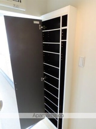 ｍａｉｓｏｎ　Ｋ[1K/22.8m2]の玄関