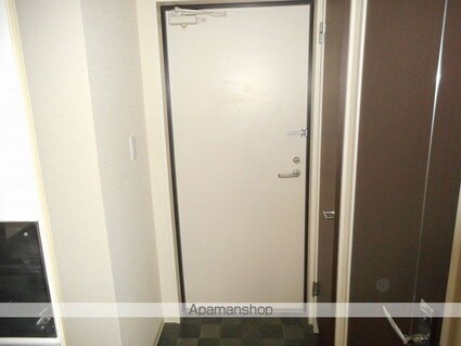 ハンプトンコート[1K/30m2]の玄関