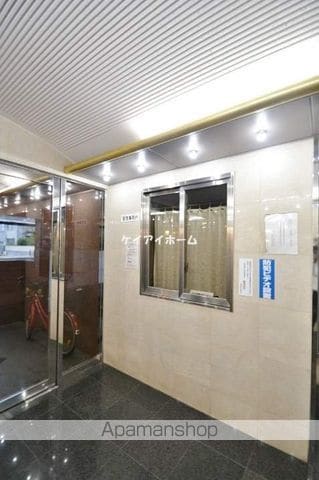 朝日プラザ岡山中山下の玄関写真