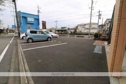 ラ・メゾン・Ｋ[1K/33.05m2]の駐車場