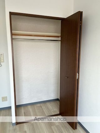 エミネンスコート瀬田[1K/20.89m2]の収納