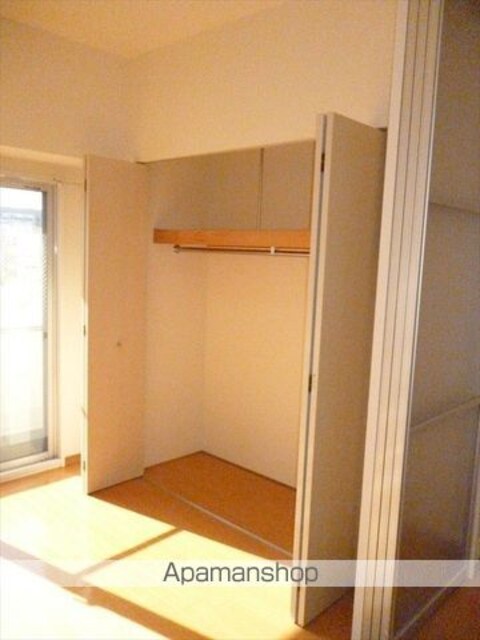 和歌山県和歌山市友田町５丁目[1K/27.63m2]の収納