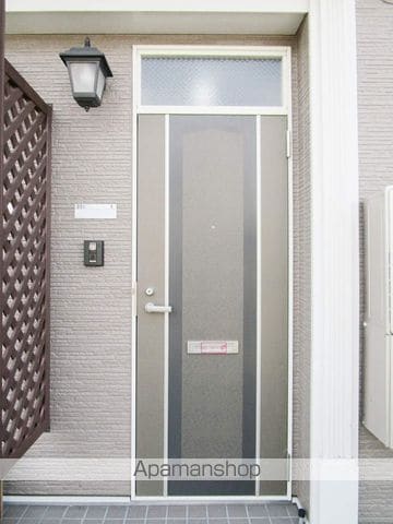 サンパティークBの玄関写真