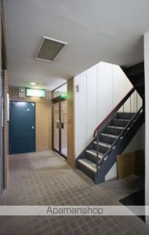 瑞江マキノビルの玄関写真