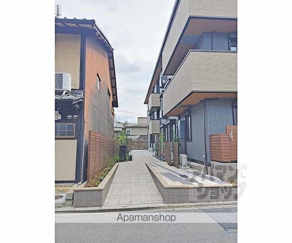 ハイダウェイ両替町の玄関写真