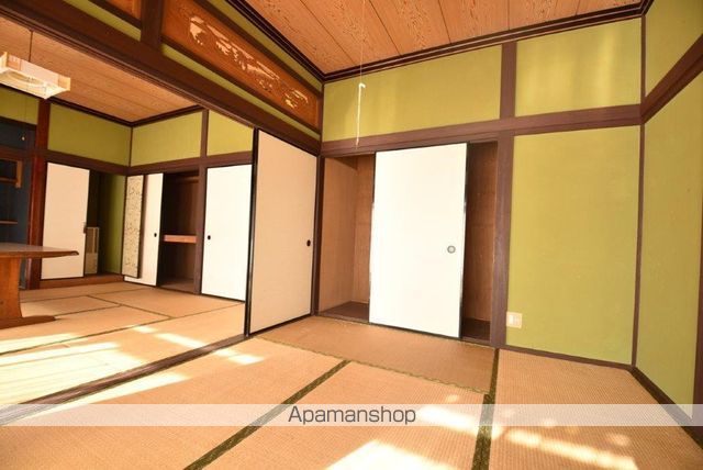 安芸高田市 2階建 築53年の内装写真