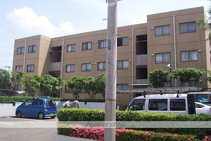 ロサーナ奥沢[2LDK/74.9m2]の外観2