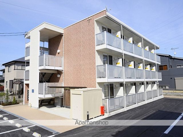 レオパレスプラシーボ上島の外観写真