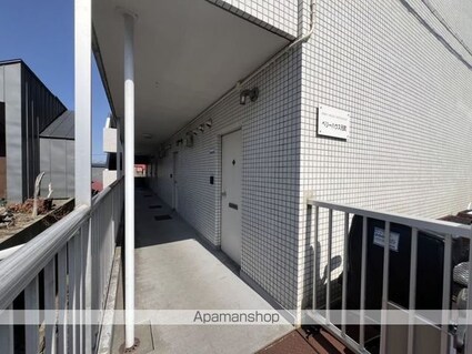 ベリーハウス元町[1R/23.13m2]のエントランス3