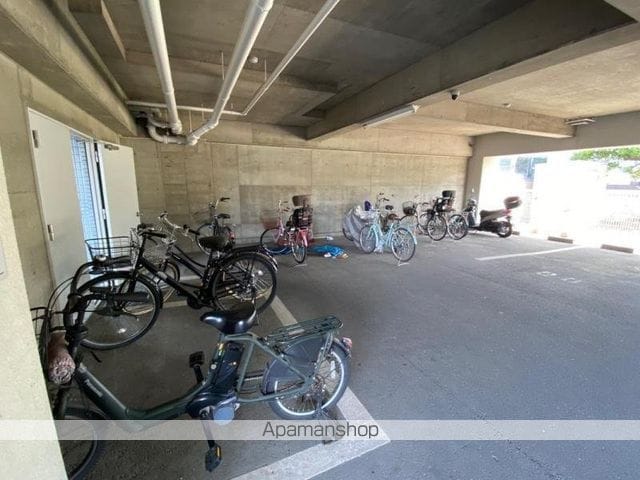 香川県高松市香西南町[3LDK/60.8m2]の共用部4
