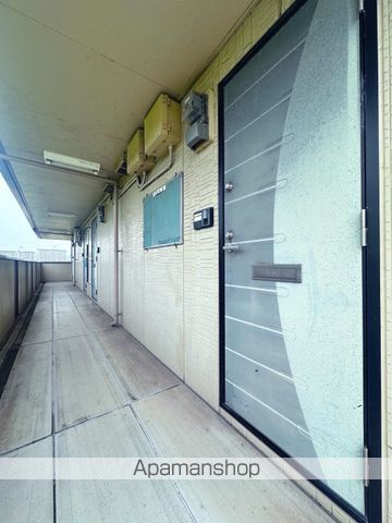 エトワールIIの玄関写真