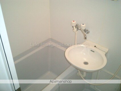 クレストコート[1K/24.96m2]の洗面所