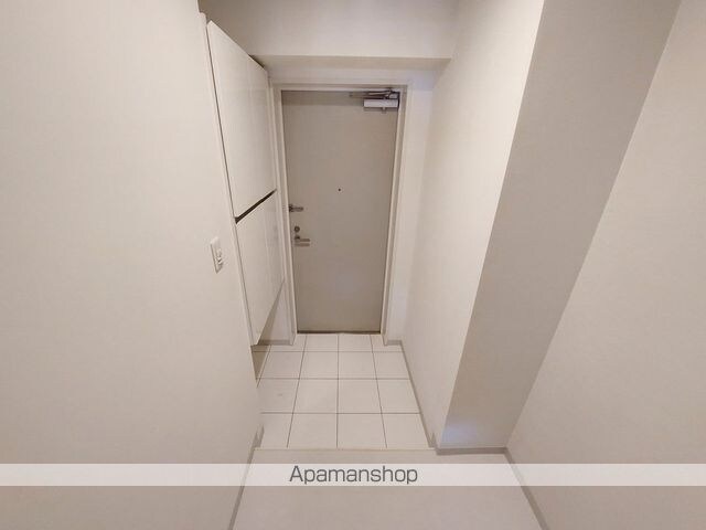 ｖｉａ　ＦＩＯＲＥ[1R/53.36m2]の玄関