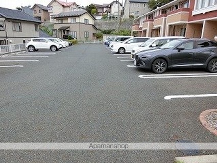 ファインアップルＳＫ[2LDK/57.63m2]の駐車場4
