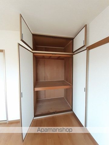 エバグリーンAの内装写真