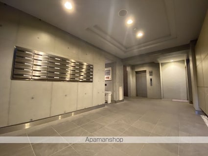 ＴＲＩーＳＴＡＧＥ[2LDK/66.28m2]のロビー