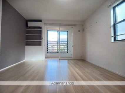 キャトルメゾン[1R/40.94m2]のリビング・居間1