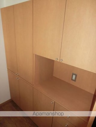 メゾン十番丁[1R/46.38m2]の内装1