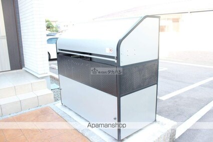 広島県福山市野上町２丁目[1K/31.65m2]の駐車場3