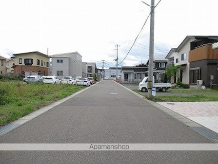 グリュックハイム[2LDK/61.12m2]の周辺1