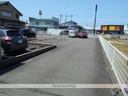 レオパレスルミナリエ[1K/23.18m2]の駐車場