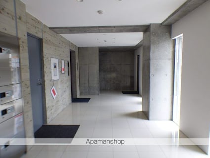 Ｋ　ｃｏｕｒｔ[4SLDK/110.36m2]のエントランス