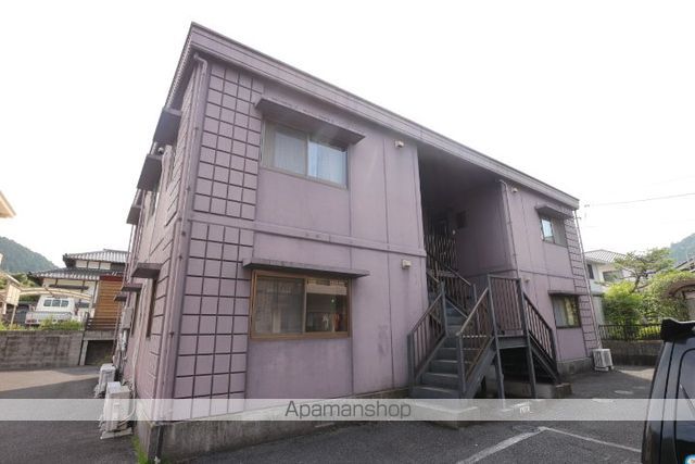 アヴェニールM A棟の外観写真