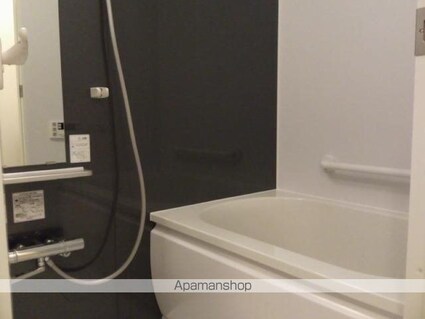 パロス　バーデス　ＡＰＴ[1R/31.59m2]のバス